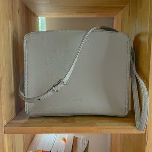 Matt & Nat MUE vegan crossbody bag